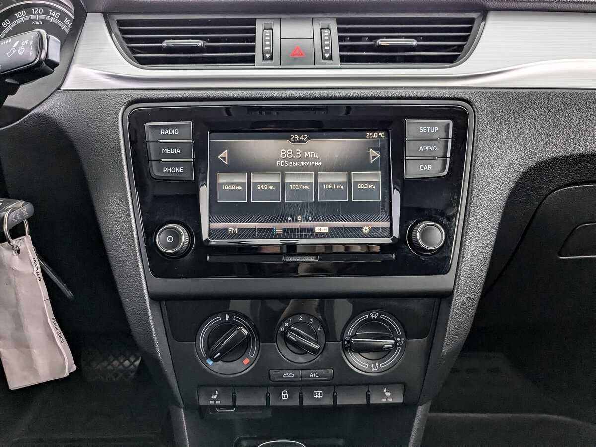 Б/У Шкода Рапид 2019 года. Фото: #12