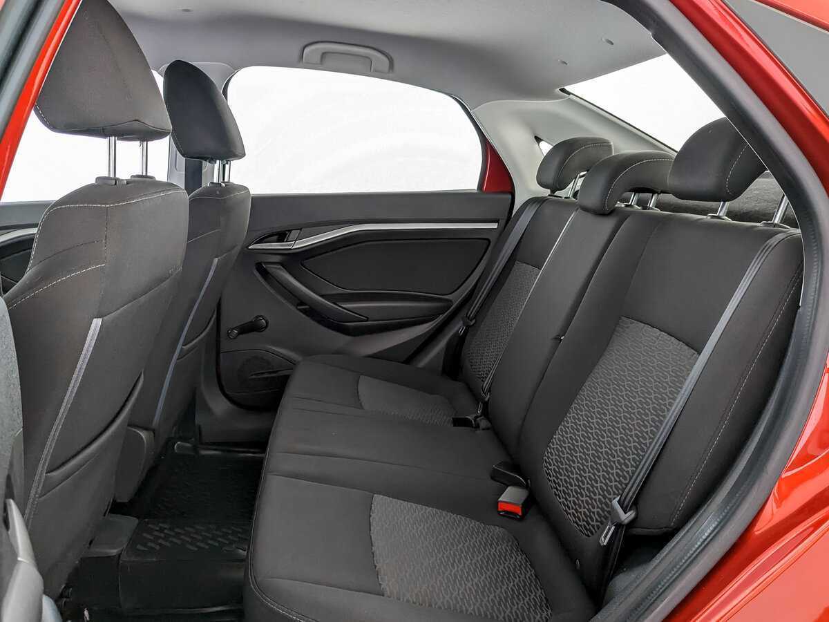 Б/У Лада (ВАЗ) Веста 2016 года. Фото: #9