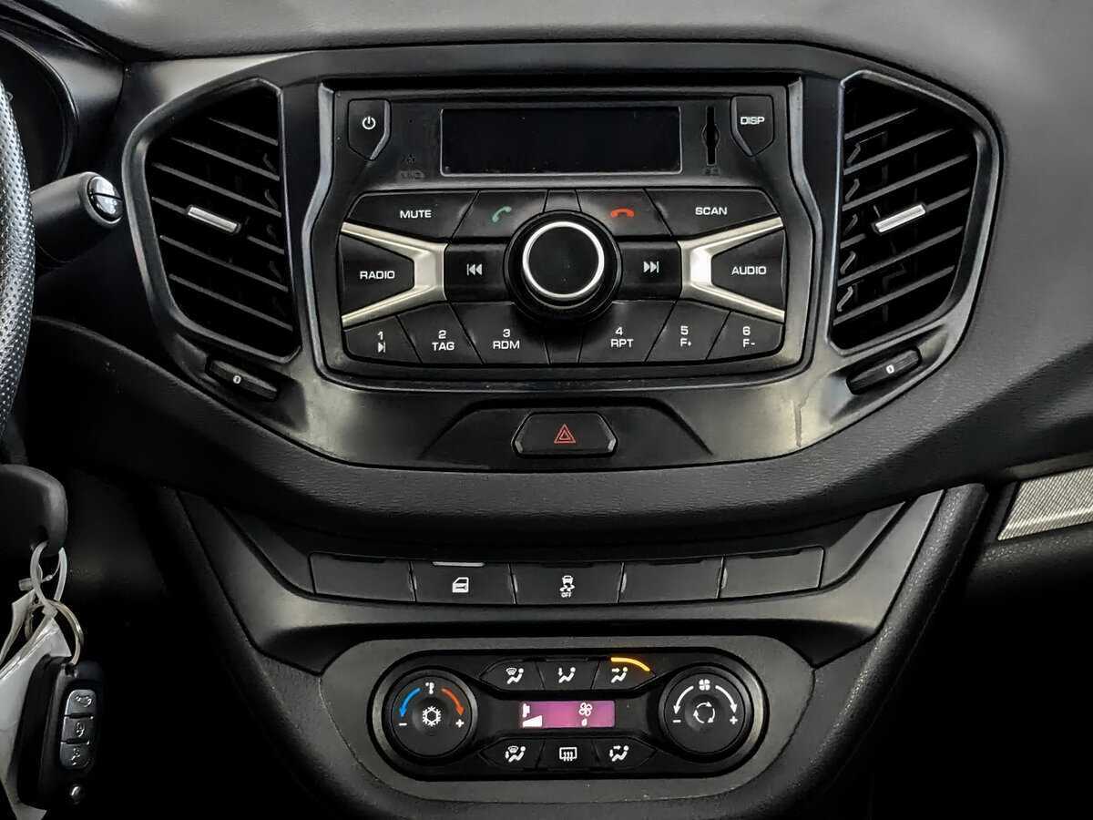 Б/У Лада (ВАЗ) Веста 2016 года. Фото: #12