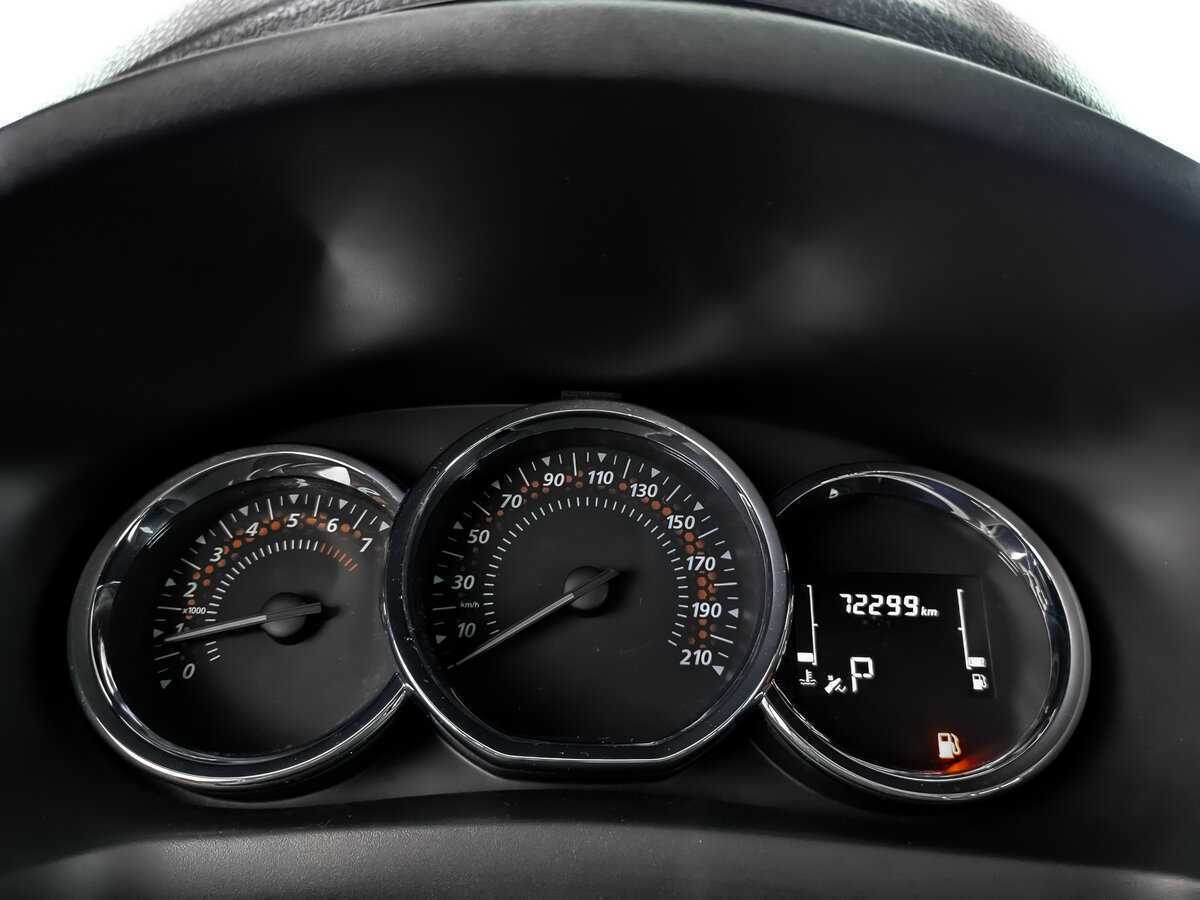 Б/У Рено Логан 2019 года. Фото: #11