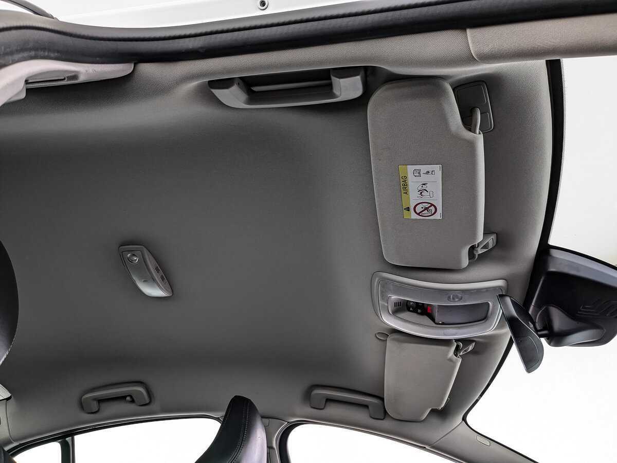 Б/У Вольво С60 2016 года. Фото: #18