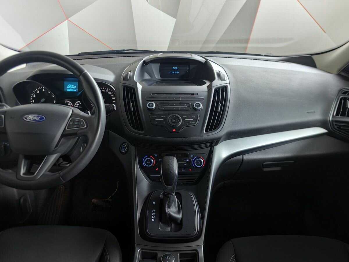 Б/У Форд Куга 2018 года. Фото: #10