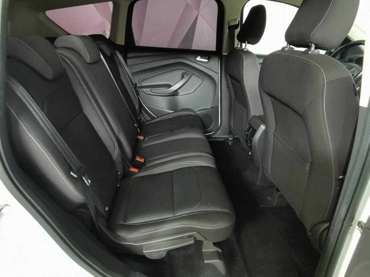 Б/У Форд Куга 2017 года. Фото: #11