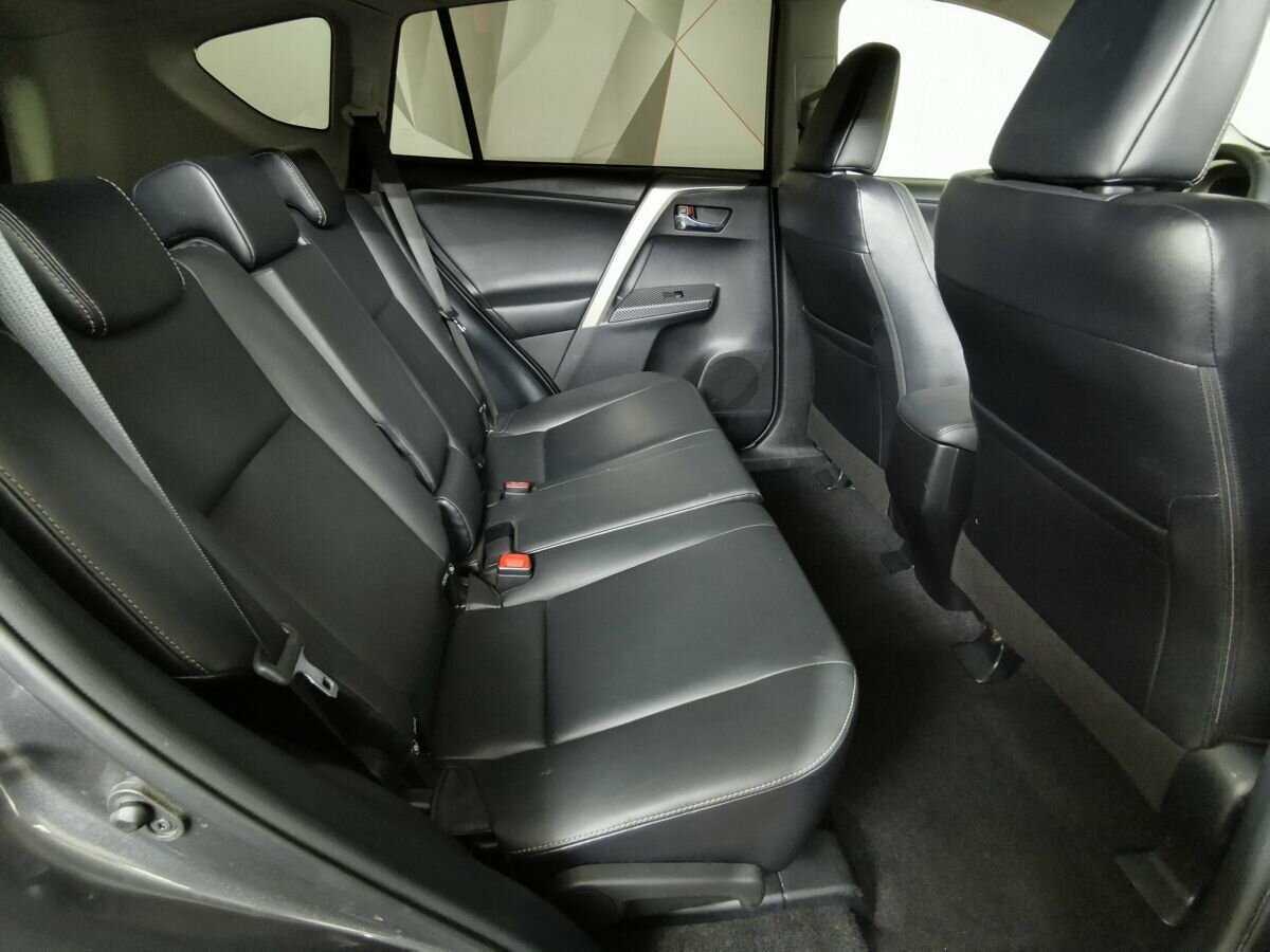 Б/У Тойота Рав4 2014 года. Фото: #11