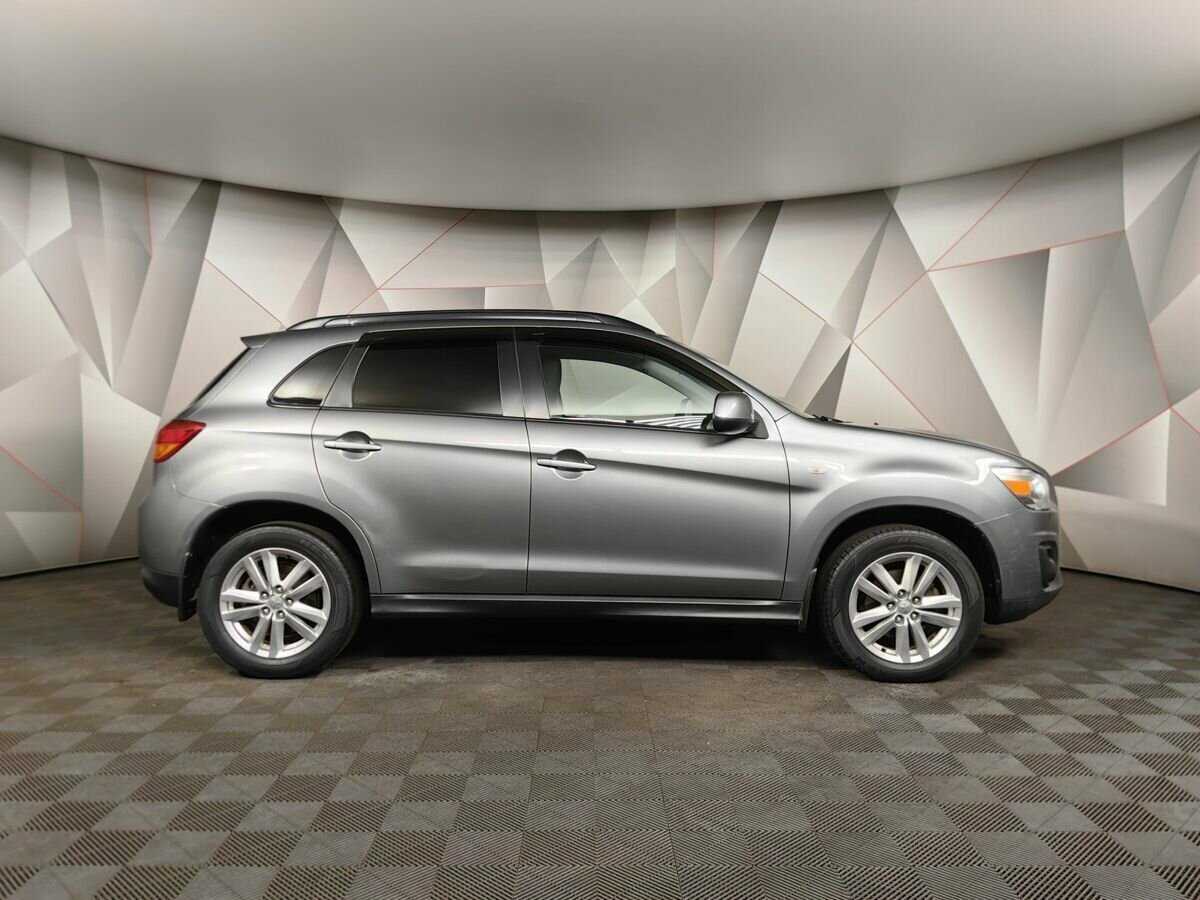 Б/У Митсубиши АС-Икс 2013 года. Фото: #5