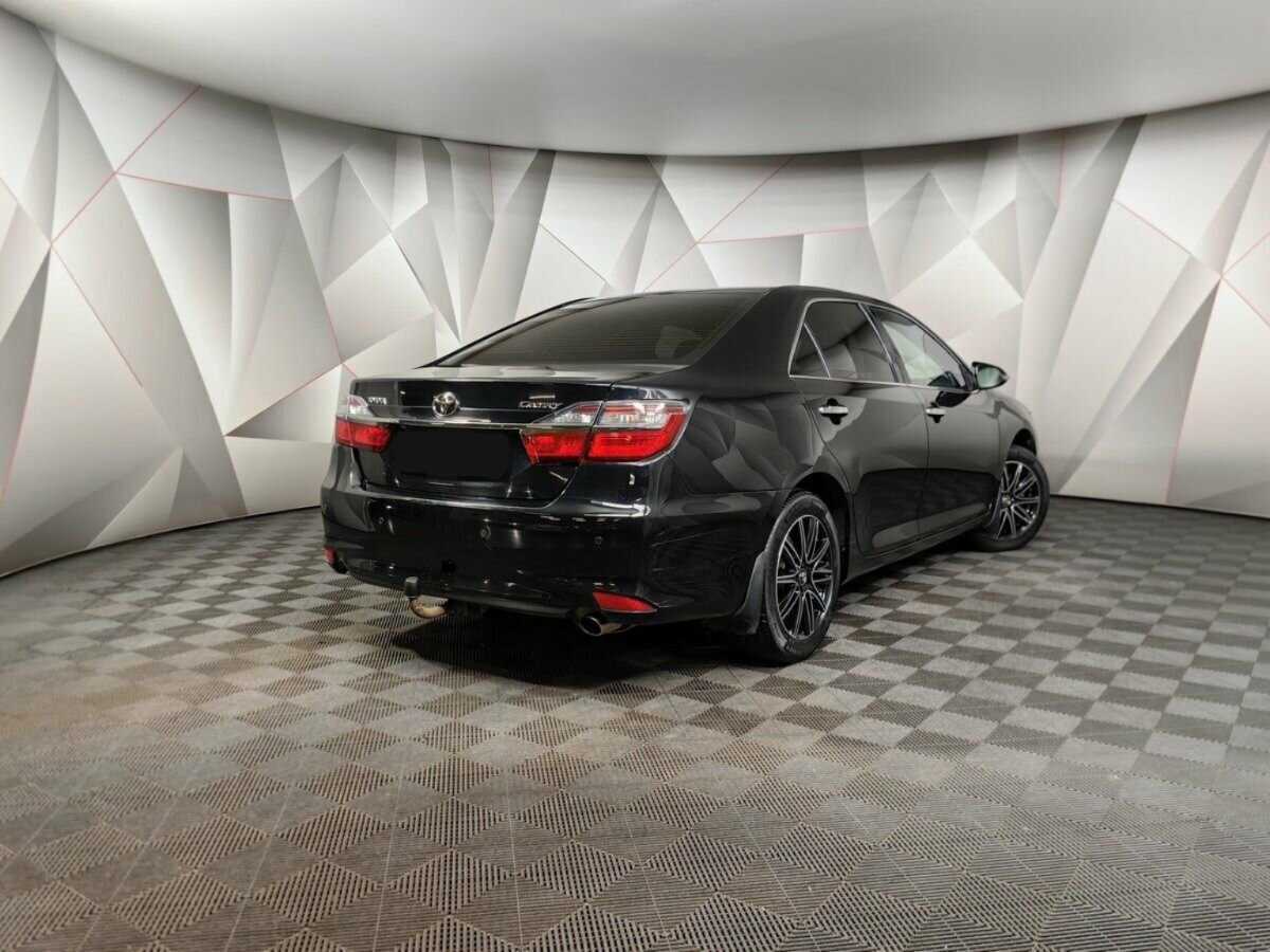 Б/У Тойота Камри 2015 года. Фото: #1