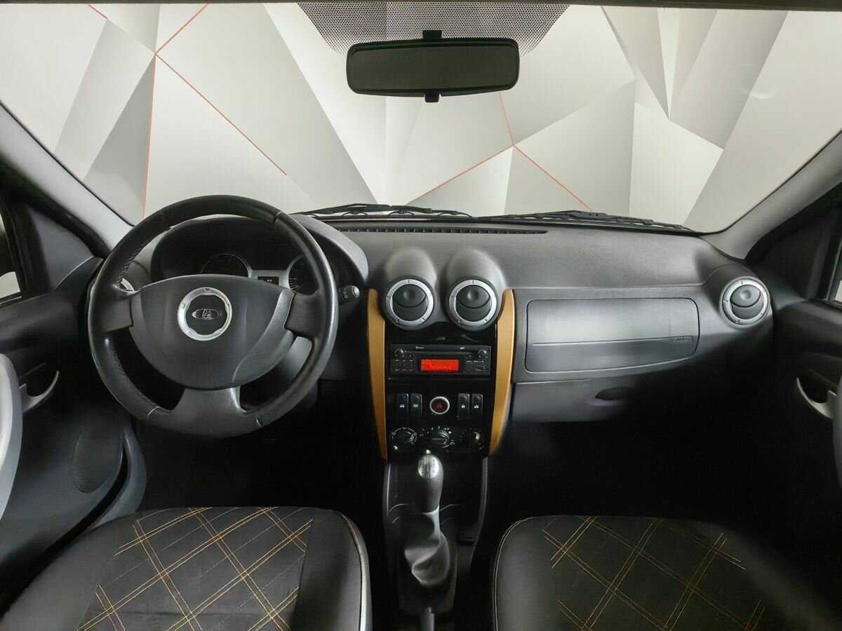 Б/У Лада (ВАЗ) Ларгус 2015 года. Фото: #9