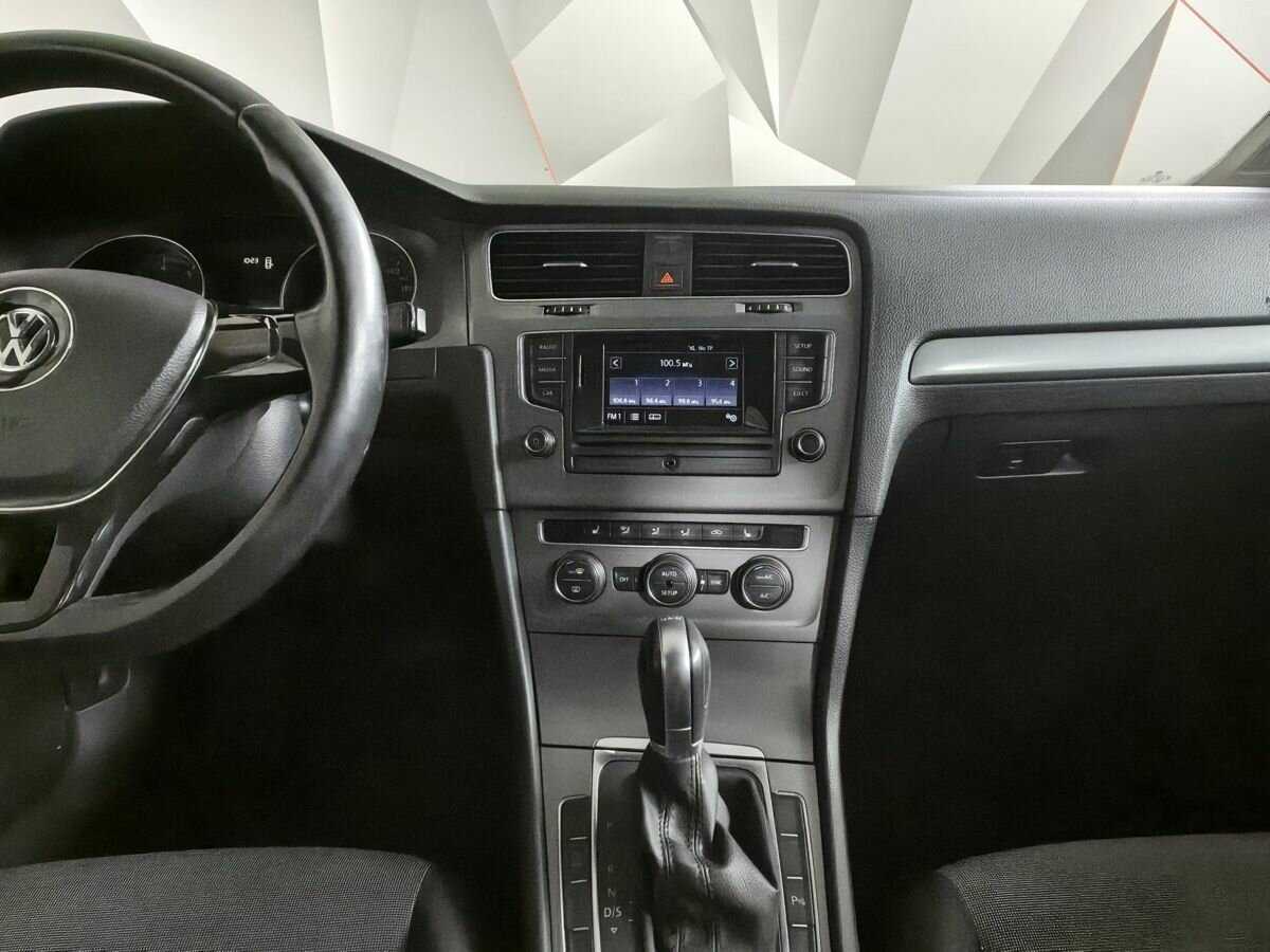 Б/У Фольксваген Гольф 2013 года. Фото: #10