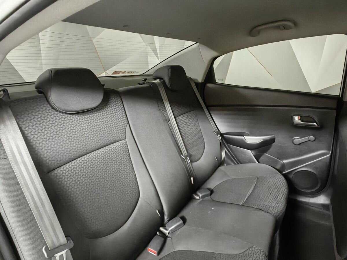 Б/У Киа Рио 2017 года. Фото: #11