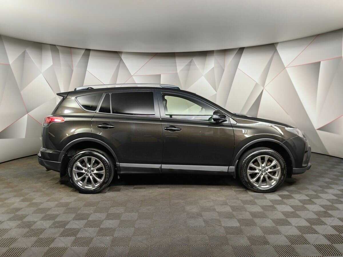 Toyota RAV4 2016 года с пробегом. Фото: #5