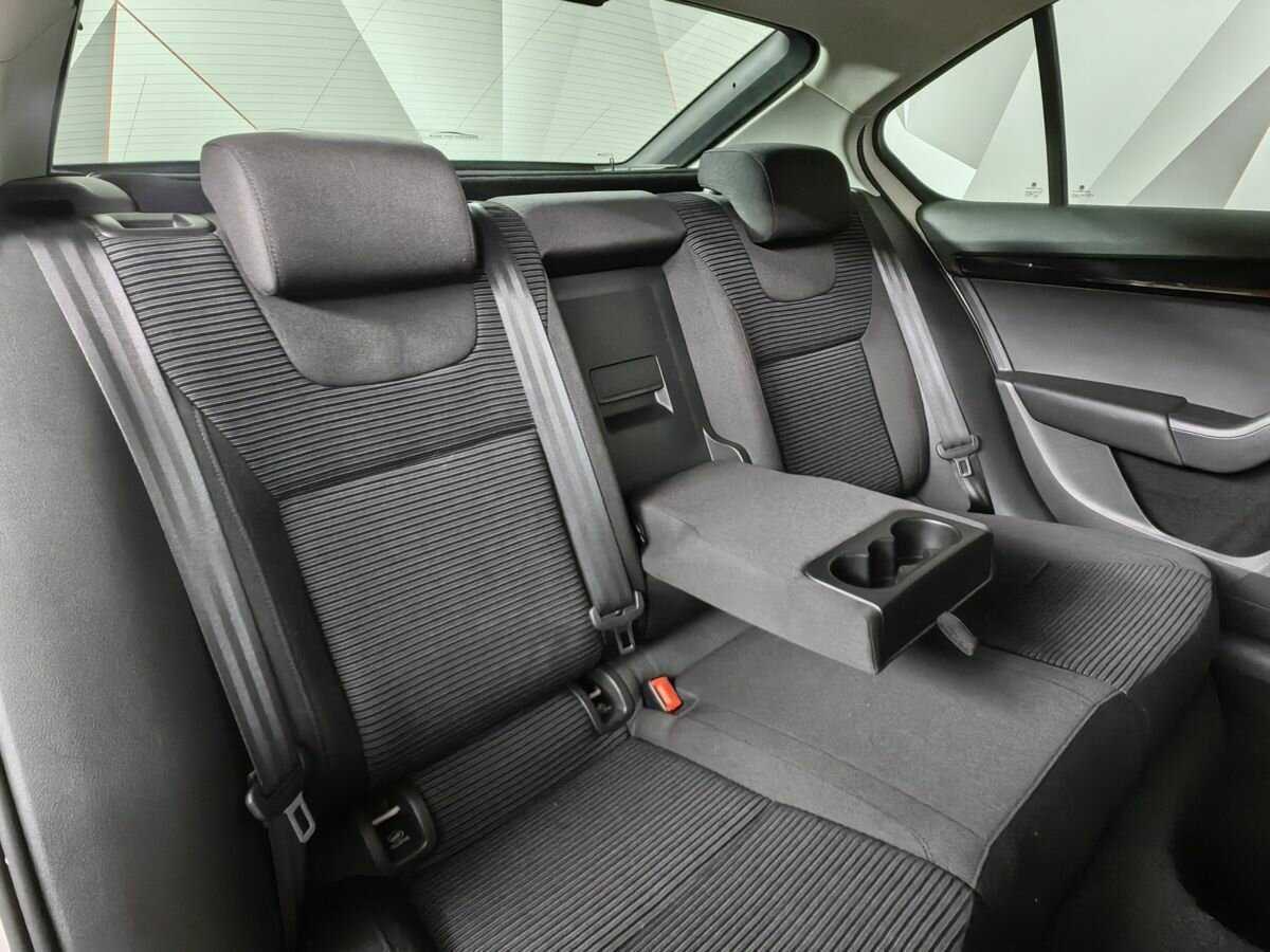Skoda Octavia 2015 года с пробегом. Фото: #12