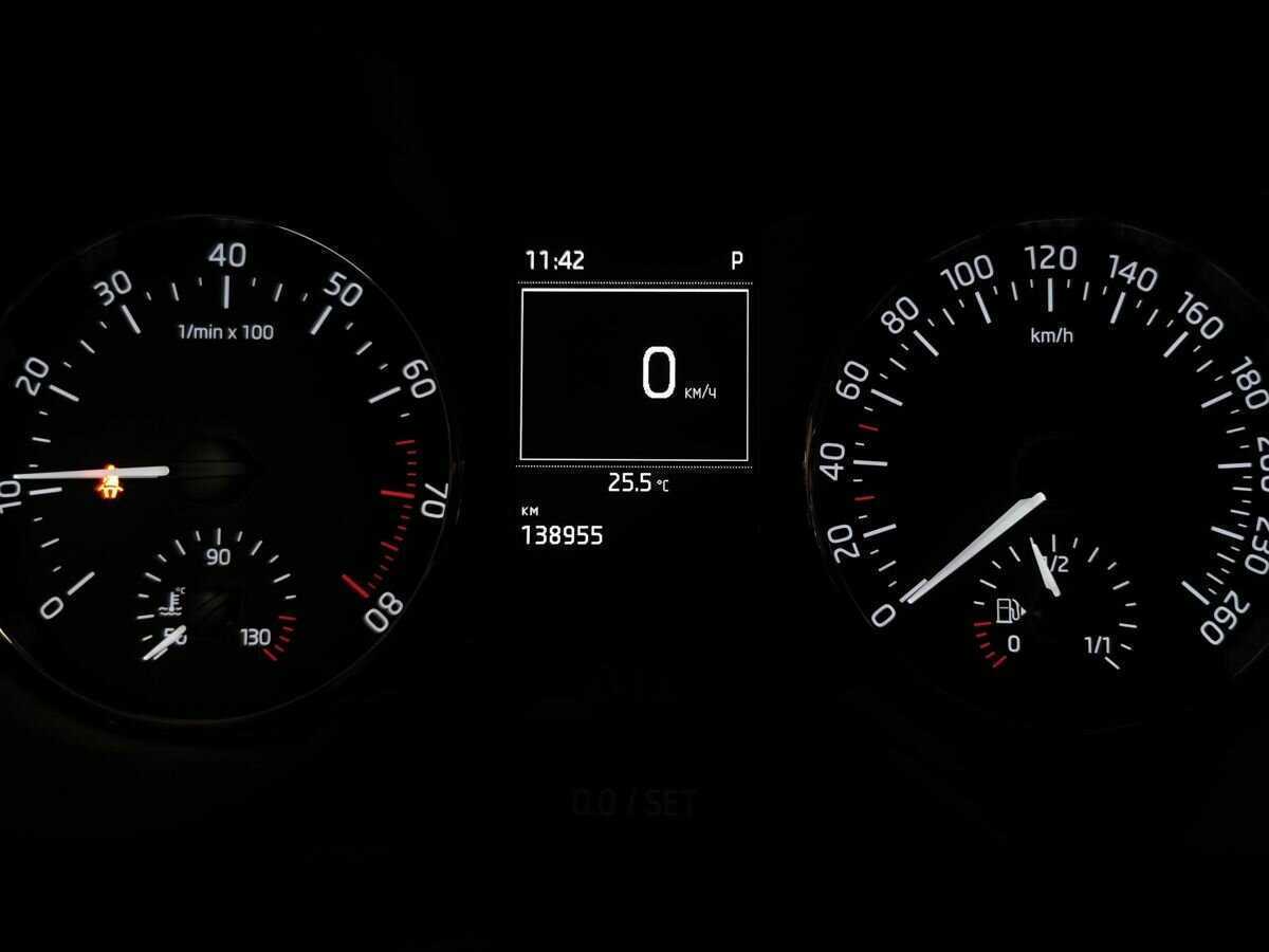 Б/У Шкода Октавия 2014 года. Фото: #14