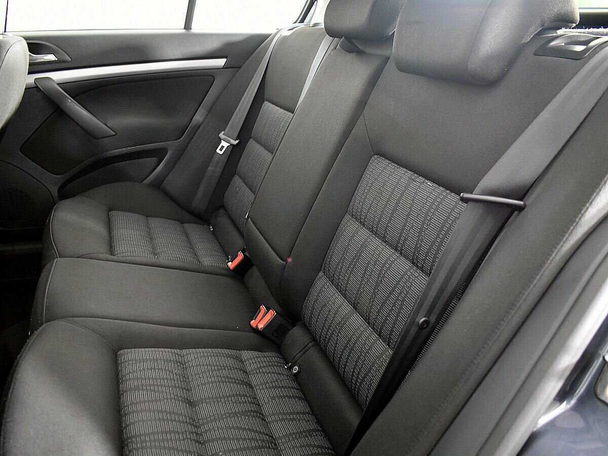 Б/У Шкода Октавия 2013 года. Фото: #8