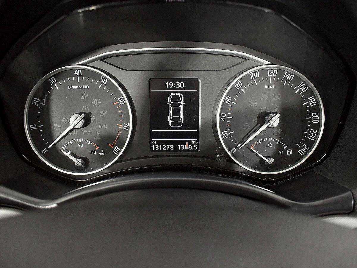 Б/У Шкода Октавия 2013 года. Фото: #11