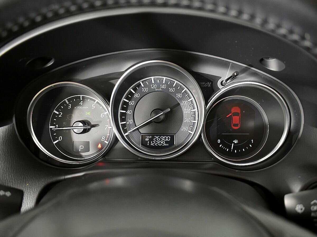 Б/У Мазда Ц-Икс-5 2015 года. Фото: #11