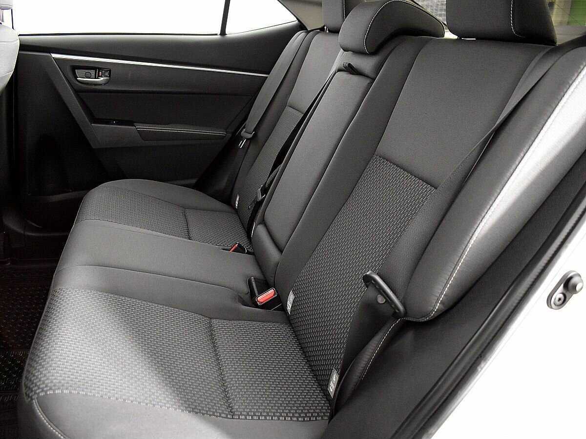 Б/У Тойота Королла 2017 года. Фото: #8