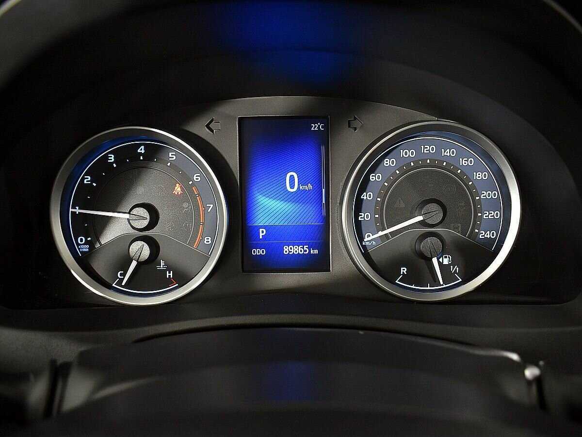 Б/У Тойота Королла 2017 года. Фото: #11