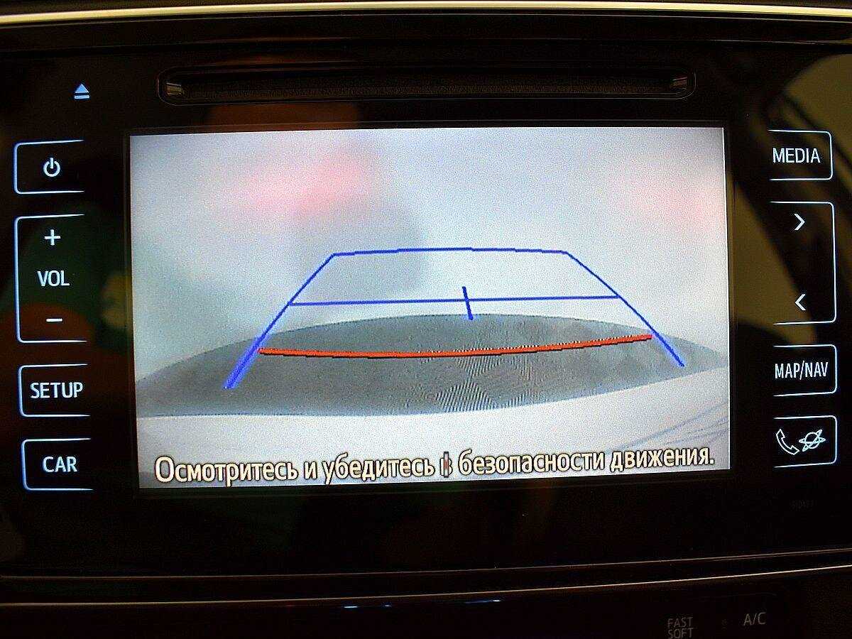 Б/У Тойота Королла 2017 года. Фото: #13