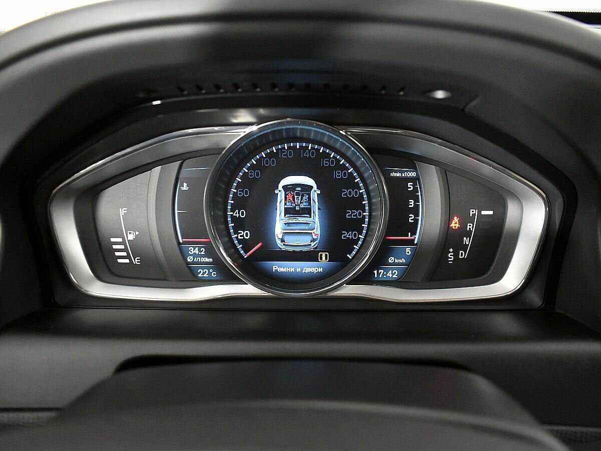 Б/У Вольво ИксЦ60 2014 года. Фото: #11