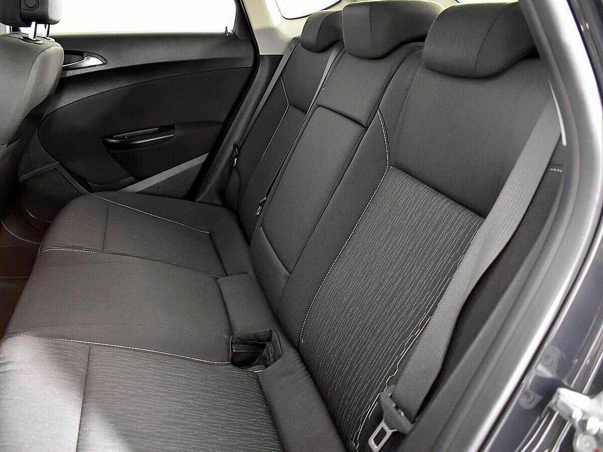 Б/У Опель Астра 2012 года. Фото: #8