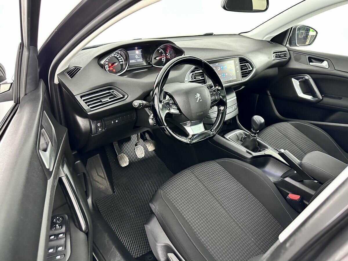 Б/У Пежо 308 2018 года. Фото: #5