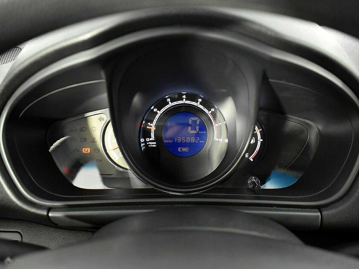 Б/У Лифан Икс60 2016 года. Фото: #11