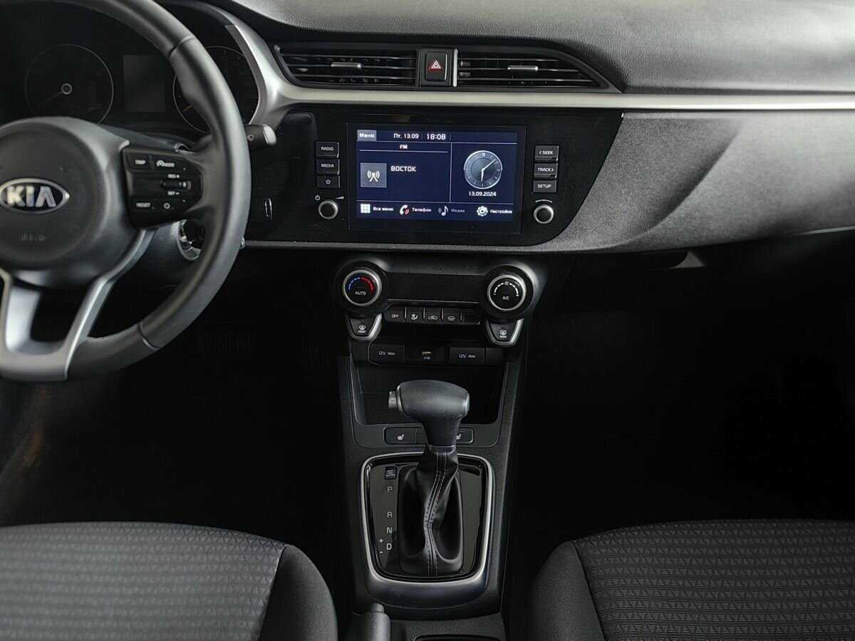 Б/У Киа Рио 2021 года. Фото: #10