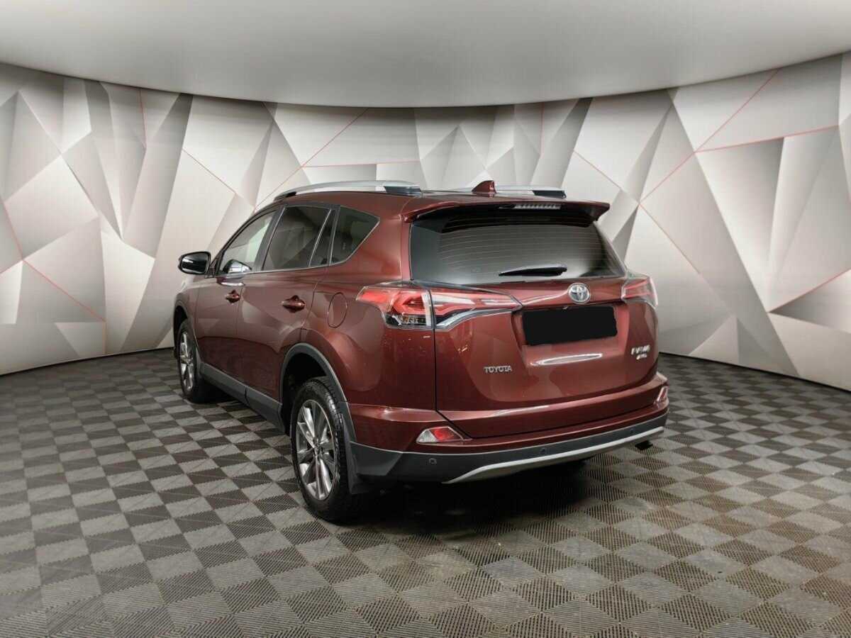Toyota RAV4 2018 года с пробегом. Фото: #3