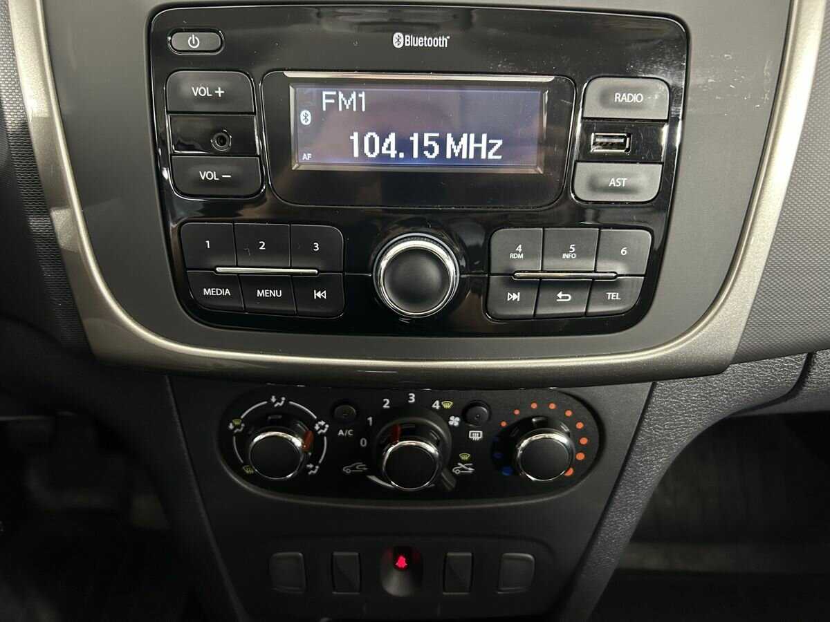 Б/У Рено Сандеро 2021 года. Фото: #11