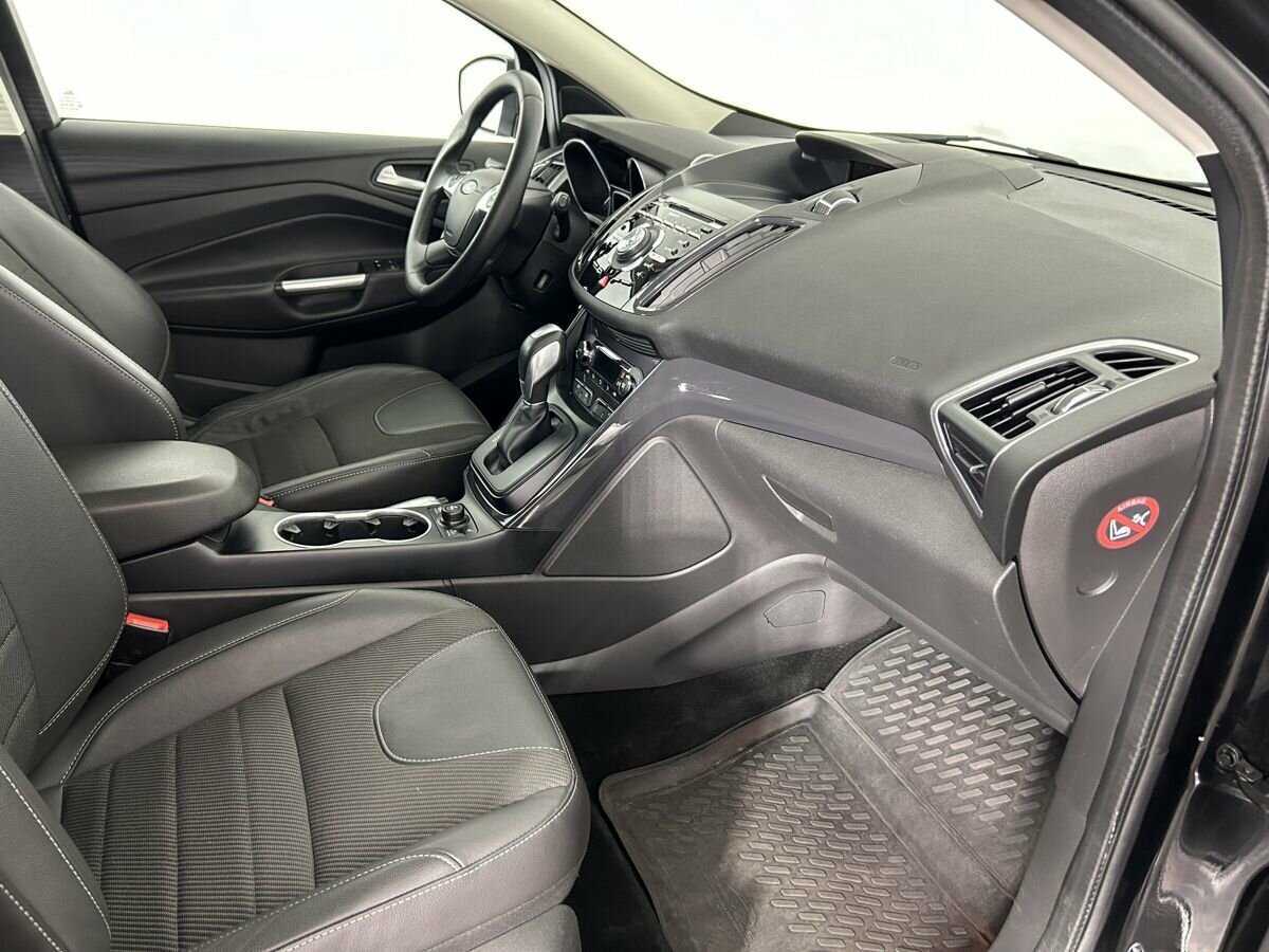 Б/У Форд Куга 2015 года. Фото: #12