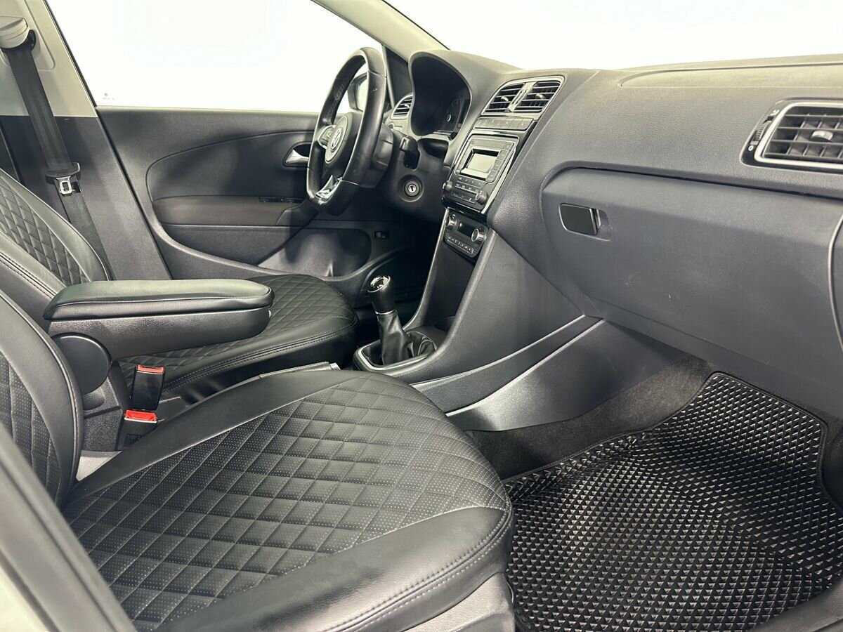 Б/У Фольксваген Поло 2018 года. Фото: #13