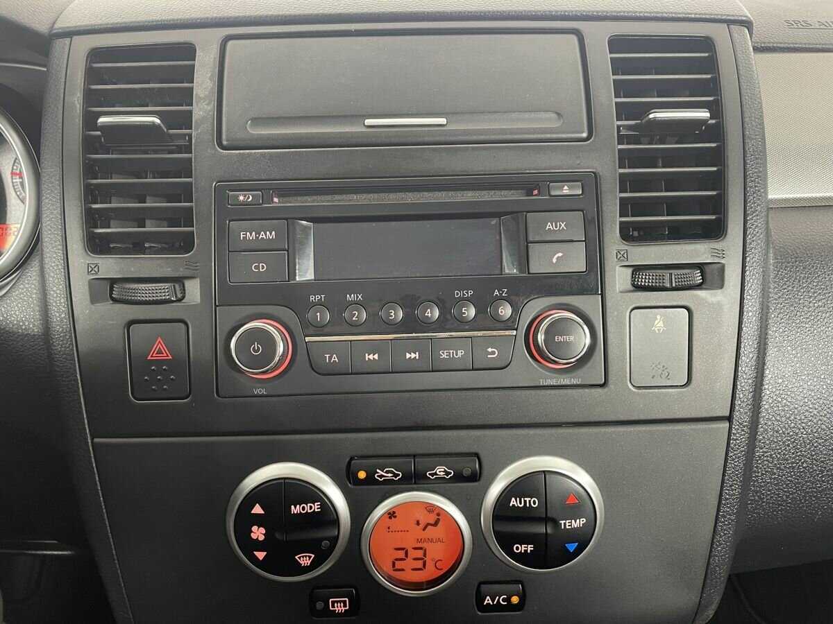 Б/У Ниссан Тиида 2013 года. Фото: #11