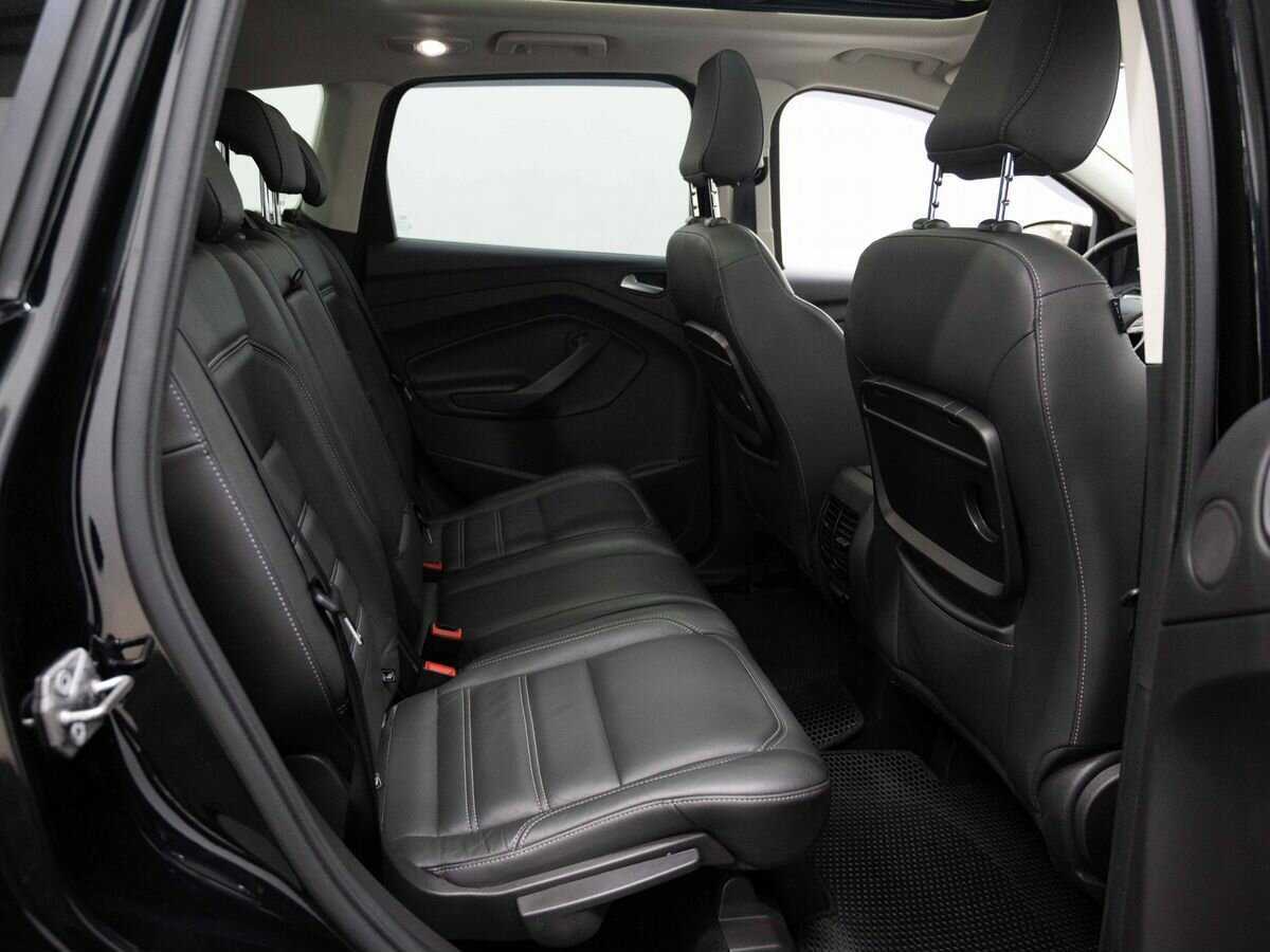 Ford Kuga 2017 года с пробегом. Фото: #9