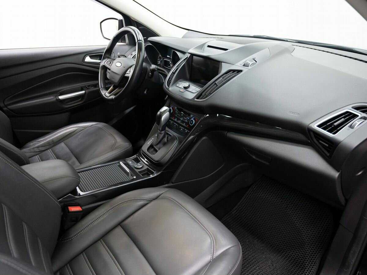 Ford Kuga 2017 года с пробегом. Фото: #10