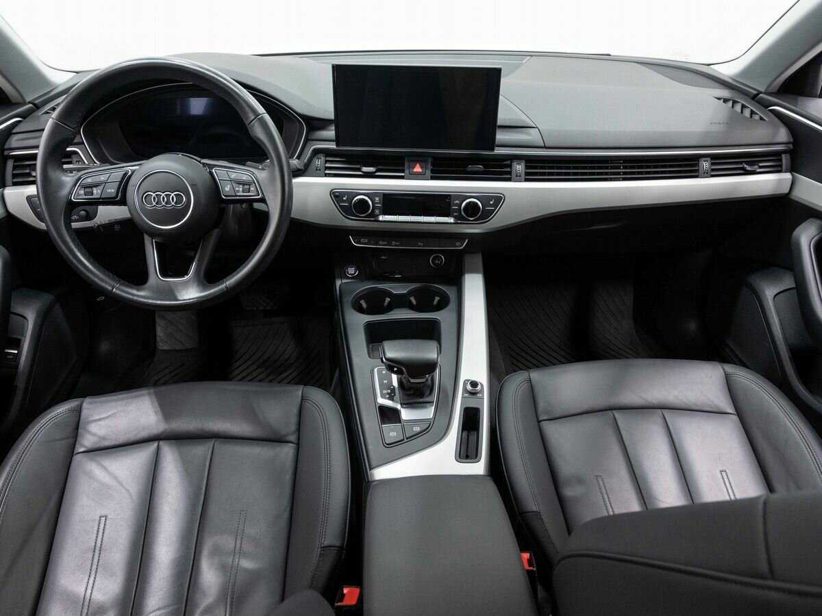 Audi A4 2020 года с пробегом. Фото: #12
