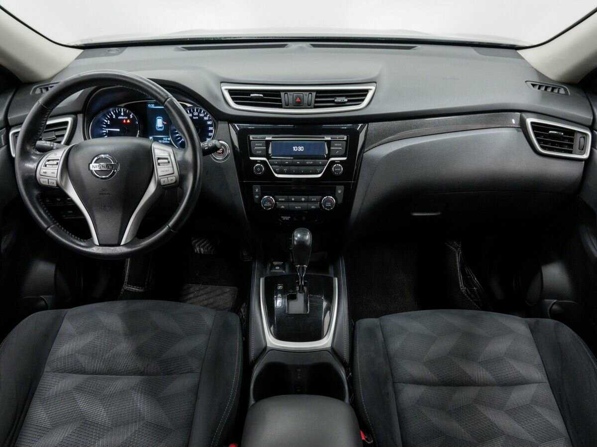 Б/У Ниссан Икс-Трейл 2015 года. Фото: #9