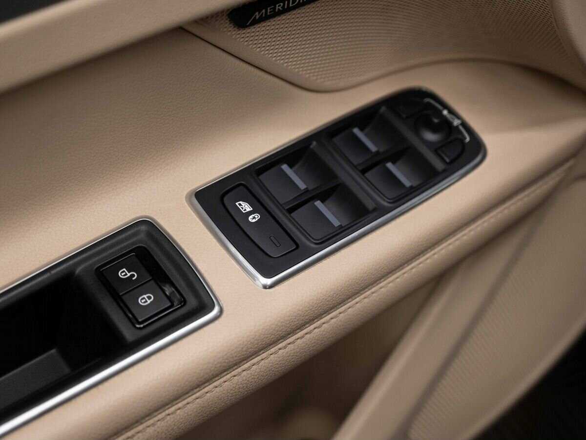 Jaguar XF 2017 года с пробегом. Фото: #19