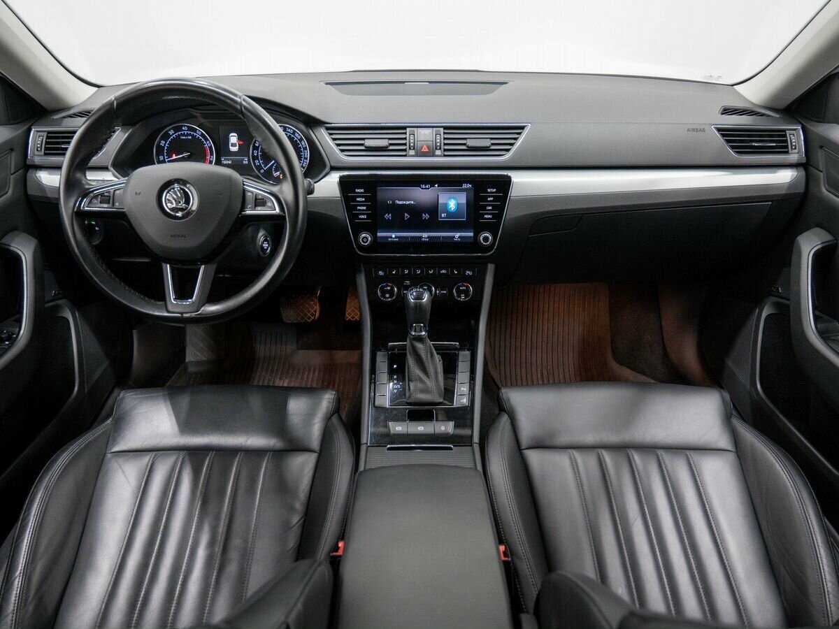 Skoda Superb 2018 года с пробегом. Фото: #10