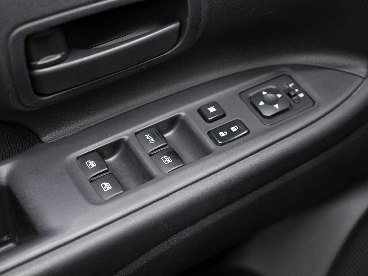 Mitsubishi Outlander 2018 года с пробегом. Фото: #19