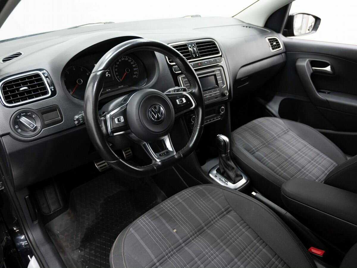 Б/У Фольксваген Поло 2016 года. Фото: #6