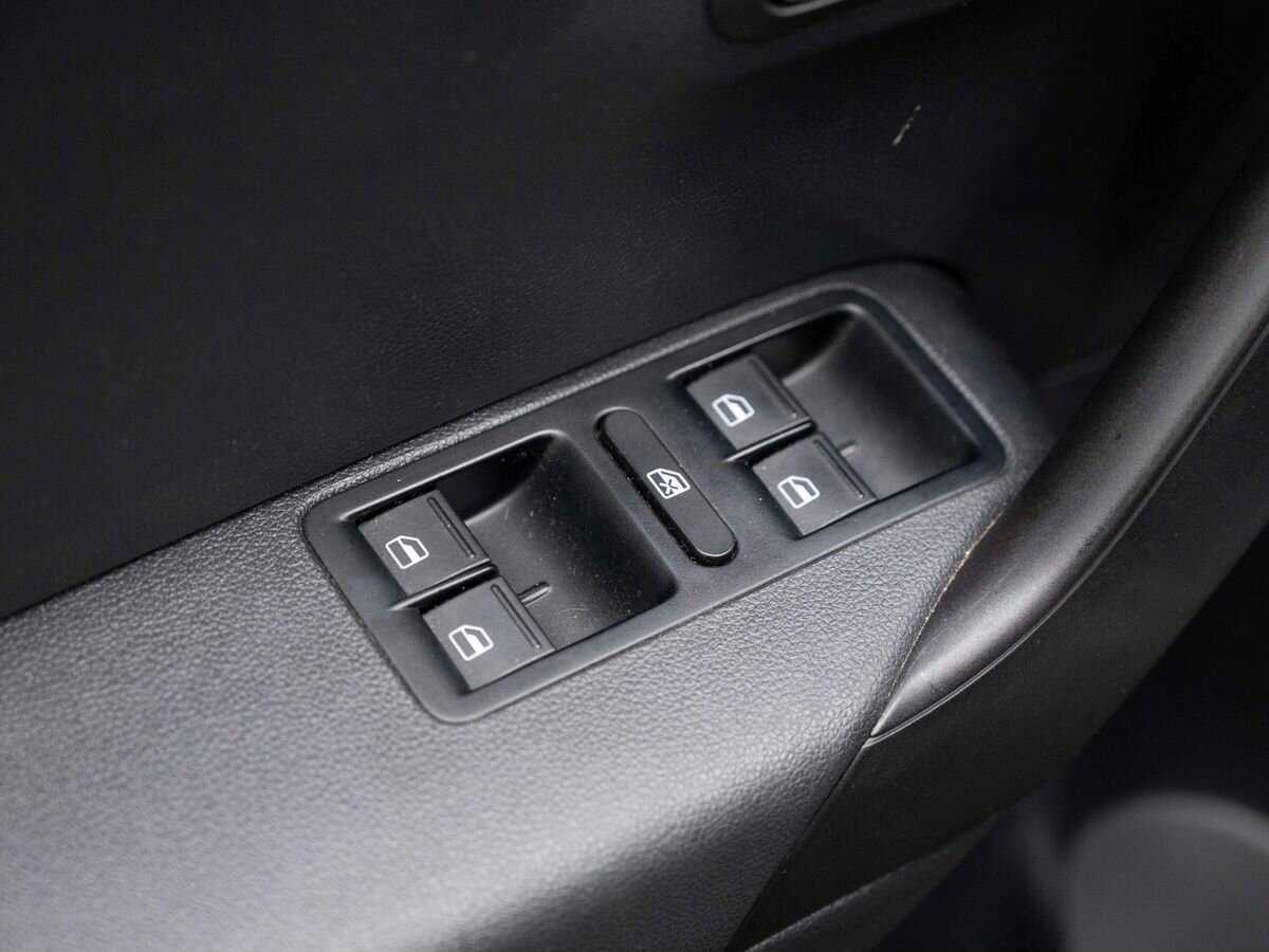 Б/У Фольксваген Поло 2016 года. Фото: #15