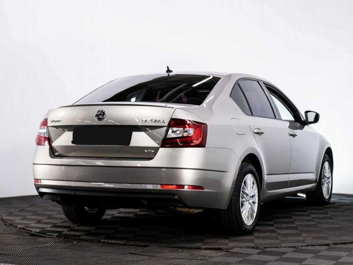 Б/У Шкода Октавия 2017 года. Фото: #5