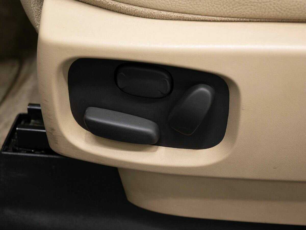 Land Rover Discovery 2014 года с пробегом. Фото: #23