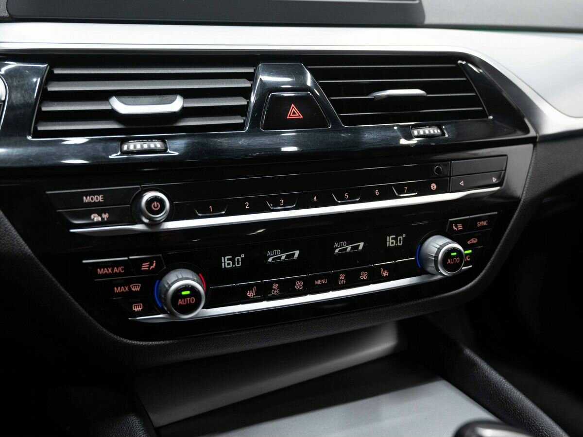 BMW 5 серии 2018 года с пробегом. Фото: #22