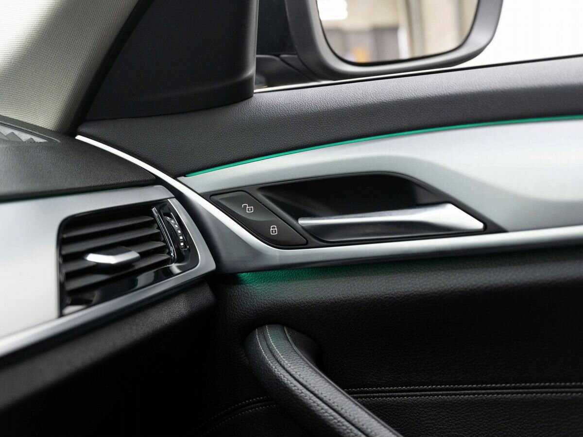 BMW 5 серии 2018 года с пробегом. Фото: #25