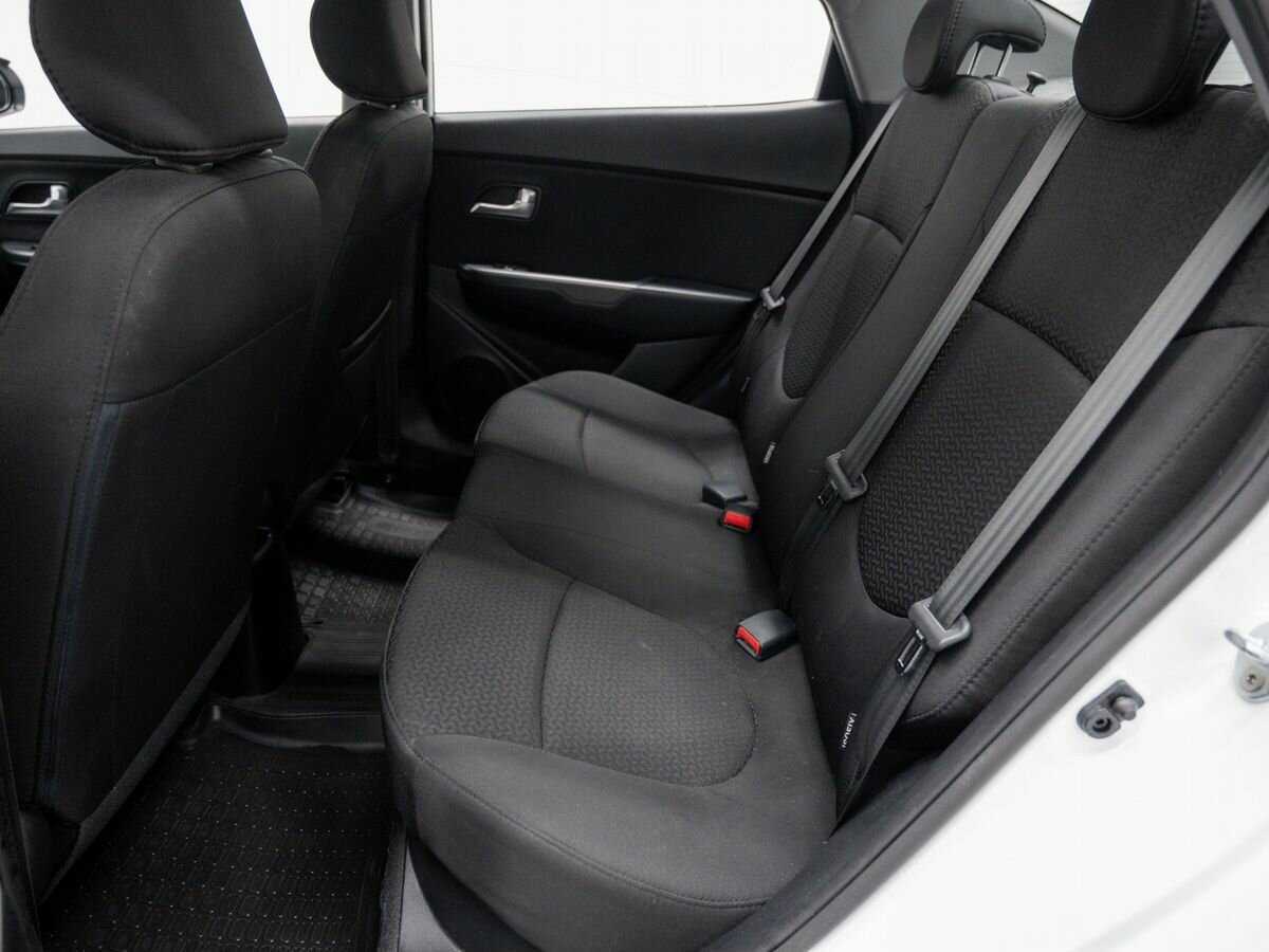 Б/У Киа Рио 2016 года. Фото: #11