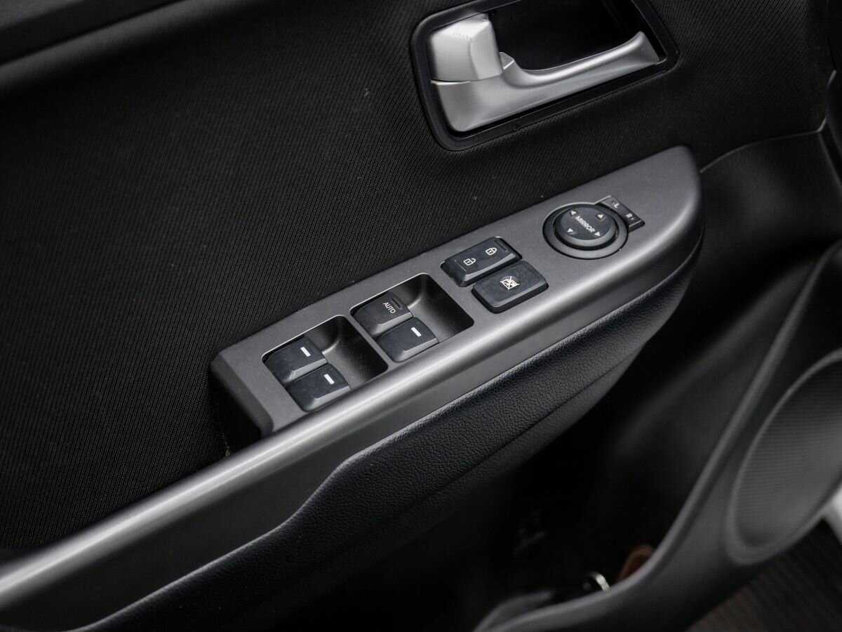 Б/У Киа Рио 2016 года. Фото: #14