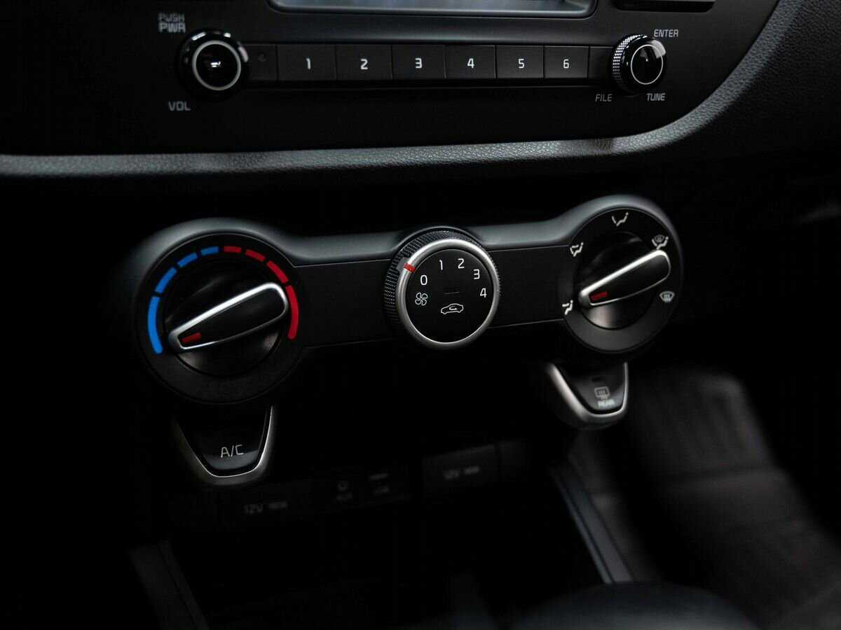 Б/У Киа Рио 2018 года. Фото: #19