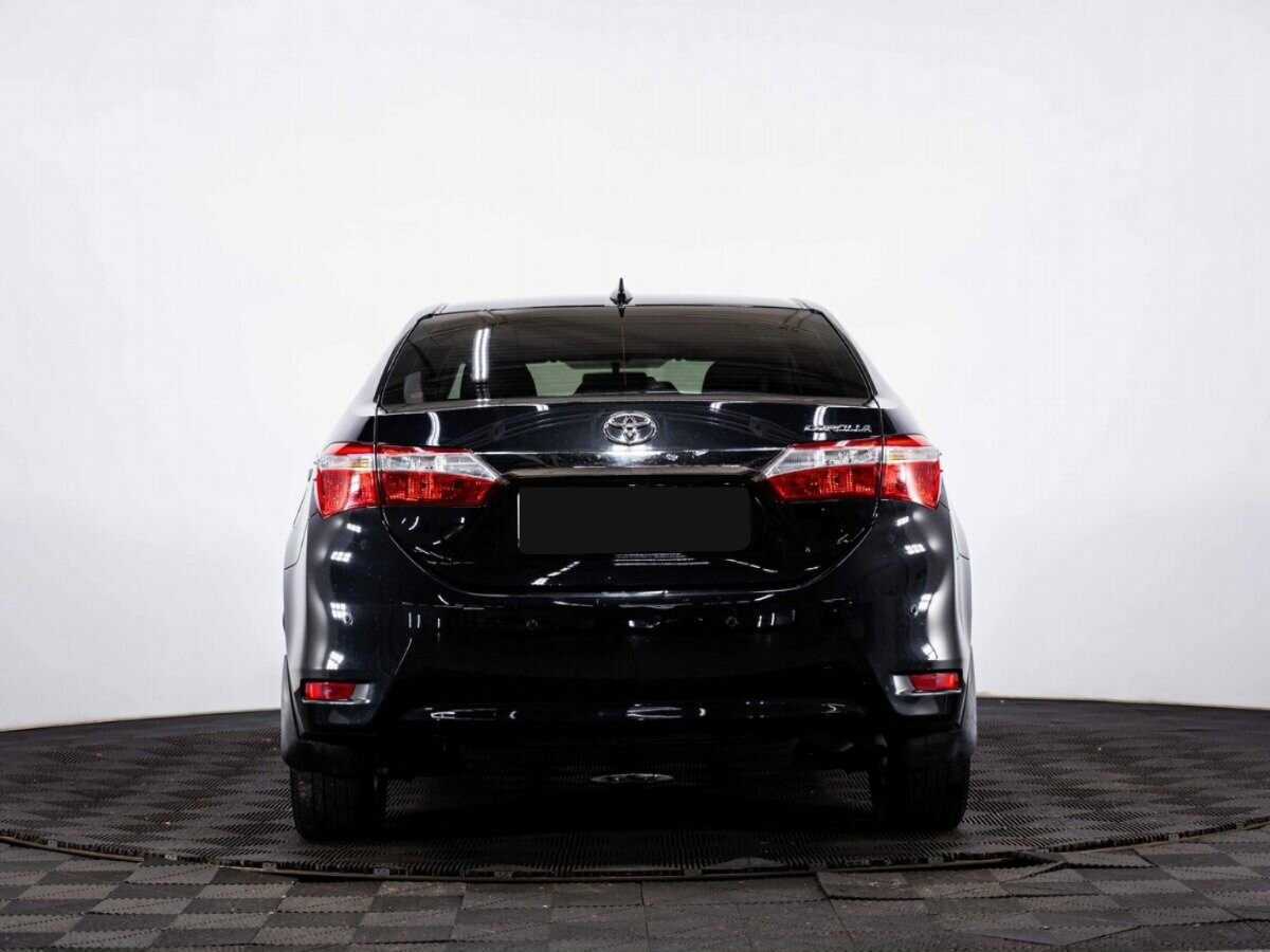 Б/У Тойота Королла 2017 года. Фото: #4