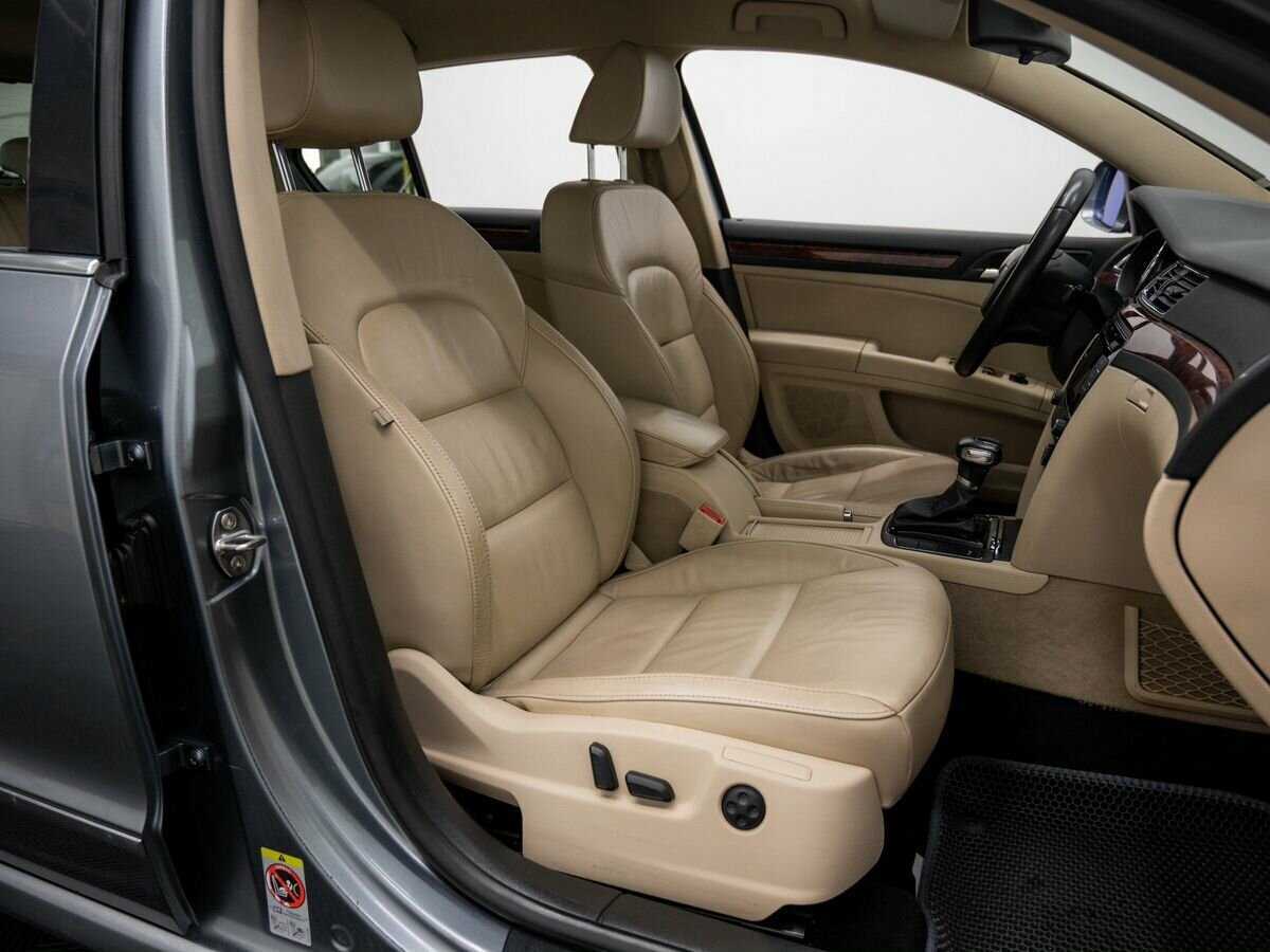 Б/У Шкода Суперб 2012 года. Фото: #7